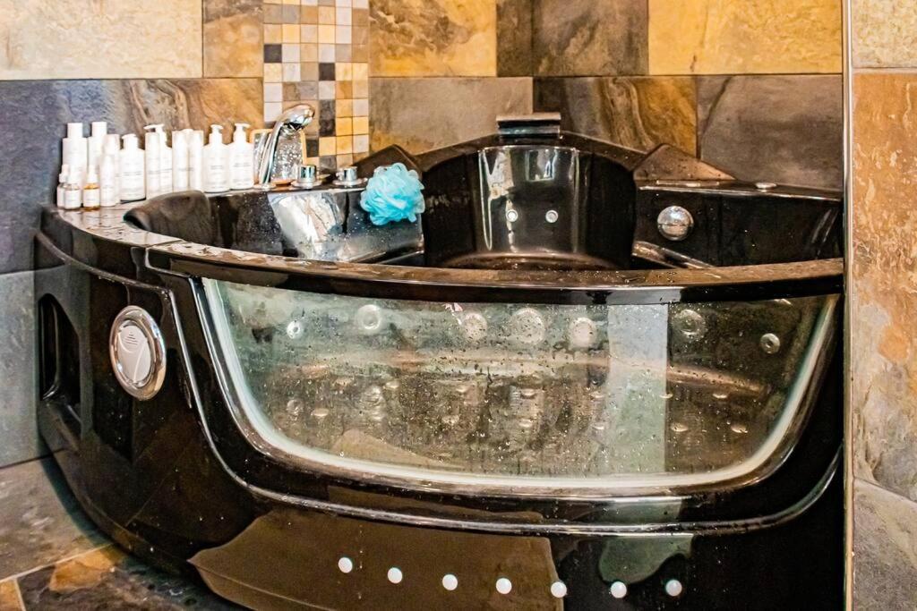 شقة Duplex, Jacuzzi, Terrasse Sur Les Toits نيس المظهر الخارجي الصورة
